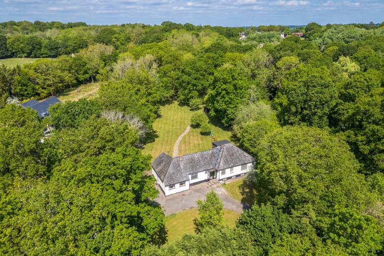 Click the photo for more details of Woodside, Fetcham, Surrey