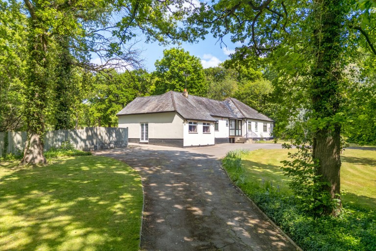 Images for Woodside, Fetcham, Surrey