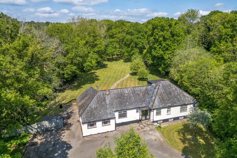 Images for Woodside, Fetcham, Surrey