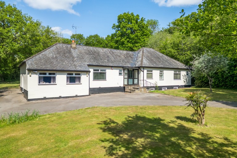 Images for Woodside, Fetcham, Surrey