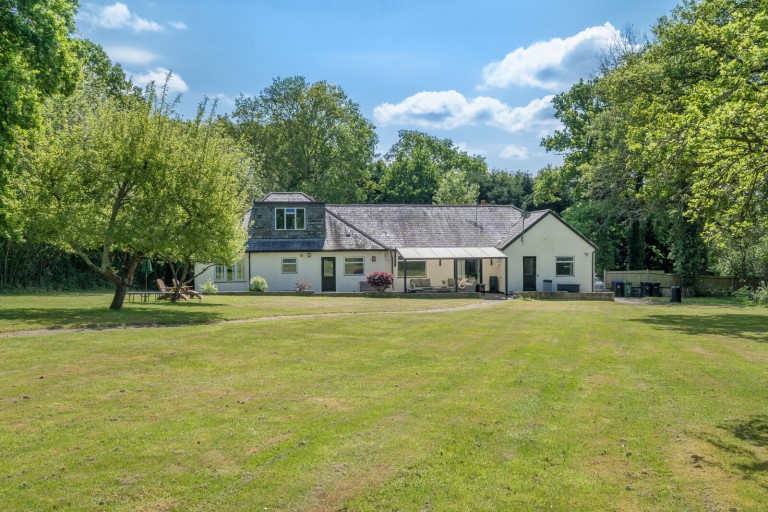 Images for Woodside, Fetcham, Surrey