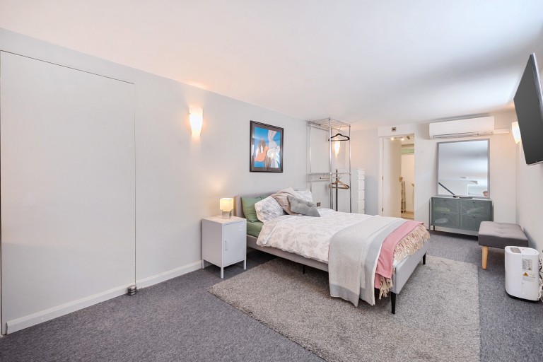 Images for Woodside, Fetcham, Surrey