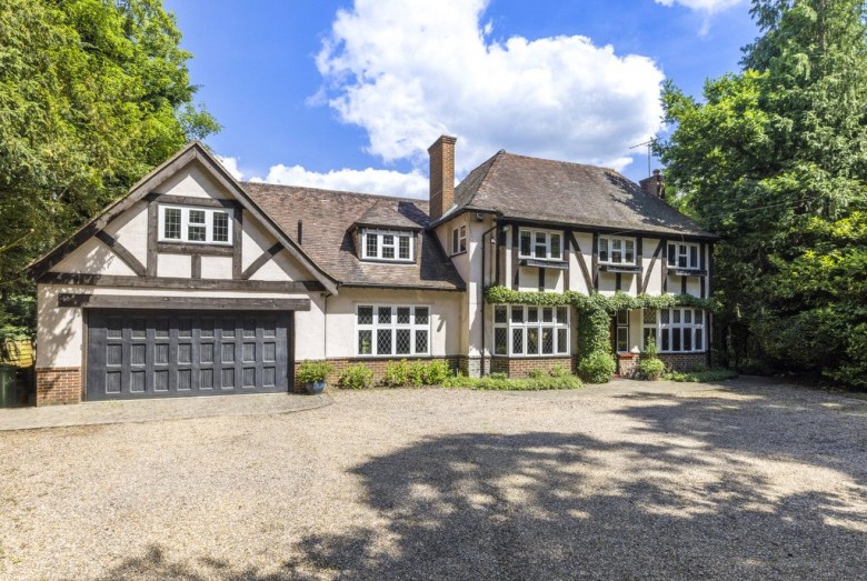 Click the photo for more details of Seven Hills Road, Cobham, KT11