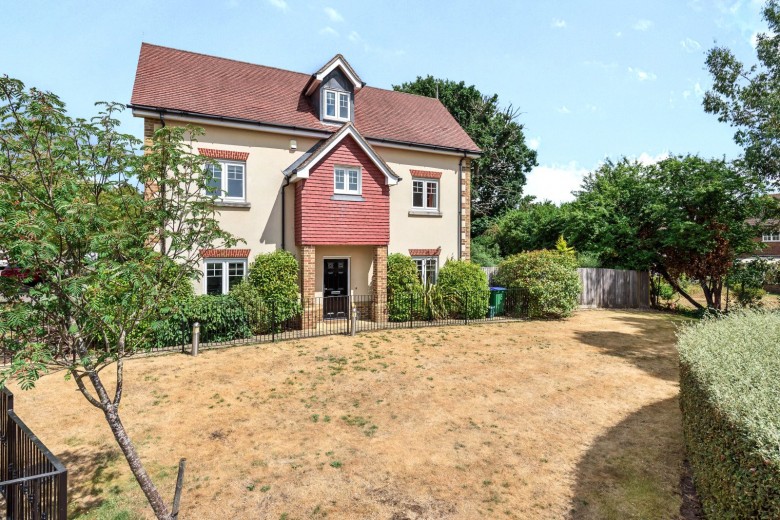 Click the photo for more details of Halcyon Close, Oxshott, KT22