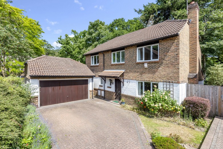 Click the photo for more details of Burleigh Park, Cobham, KT11
