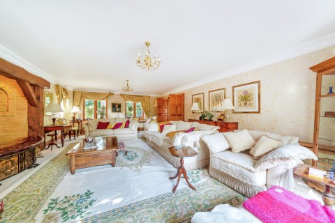 Click the photo for more details of Leigh Hill Road, Cobham, KT11
