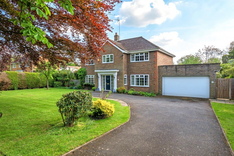 Click the photo for more details of Stoke Road, Cobham, KT11