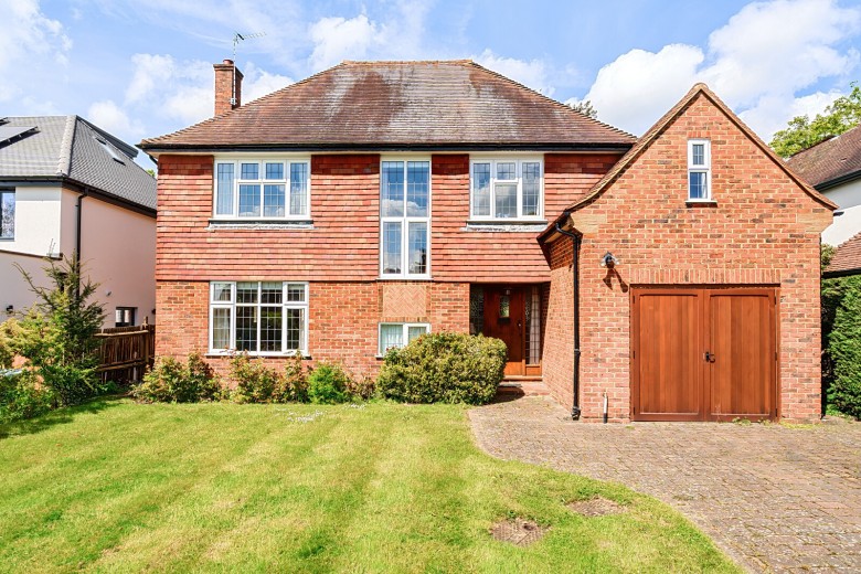 Click the photo for more details of Lodge Close, Stoke D'Abernon, Cobham, KT11