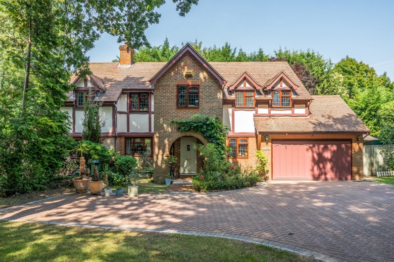 Click the photo for more details of Lebanon Drive, Cobham, Surrey
