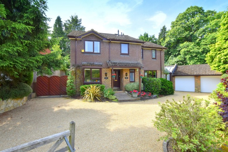 Click the photo for more details of Beechwood Drive, Cobham, Surrey