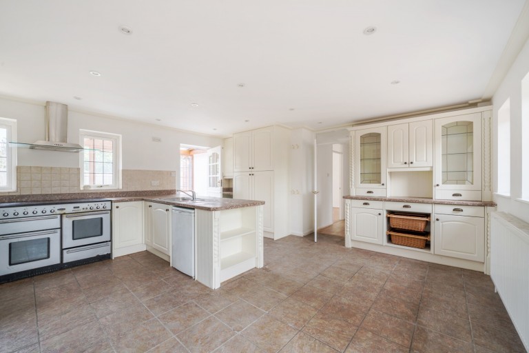 Images for Kenilworth Avenue, Cobham, Surrey