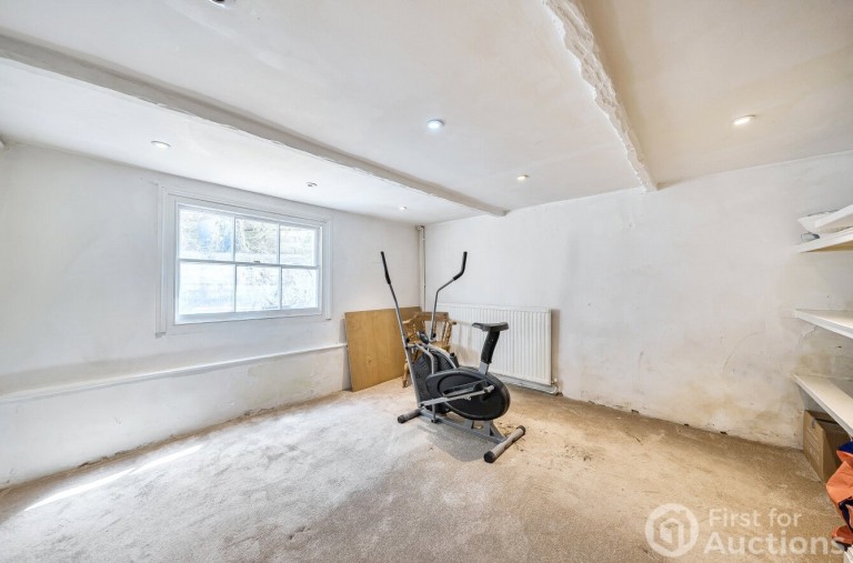 Images for Portsmouth Road, Cobham, Surrey