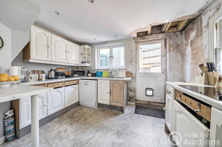 Images for Portsmouth Road, Cobham, Surrey