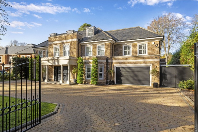 Click the photo for more details of Fairbourne, Cobham, Surrey