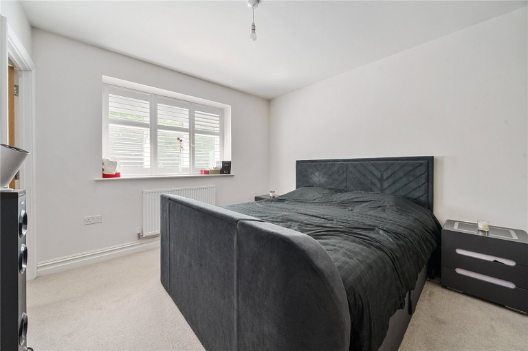 Images for Claremont Close, Leatherhead, Surrey