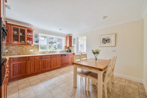 Click the photo for more details of Hogshill Lane, Cobham, Surrey