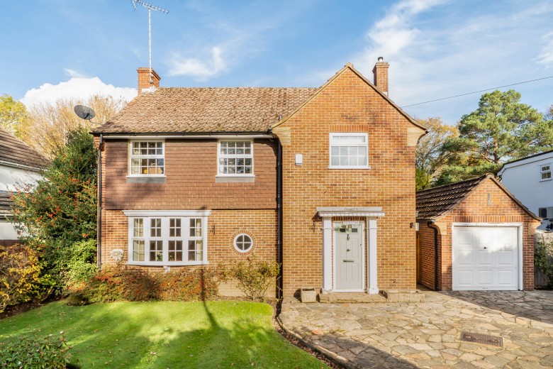 Click the photo for more details of Stoke Road, Cobham, Surrey