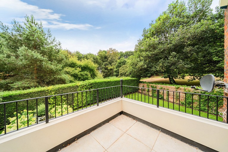 Images for St. Nicholas Crescent, Pyrford, Surrey