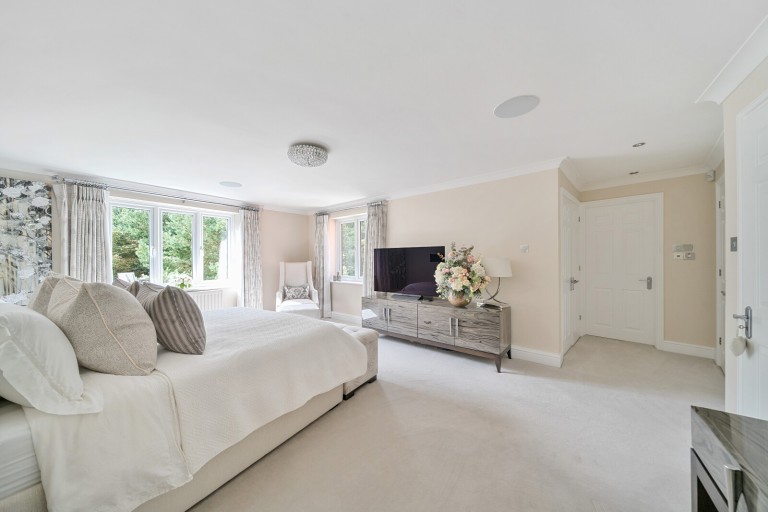 Images for St. Nicholas Crescent, Pyrford, Surrey
