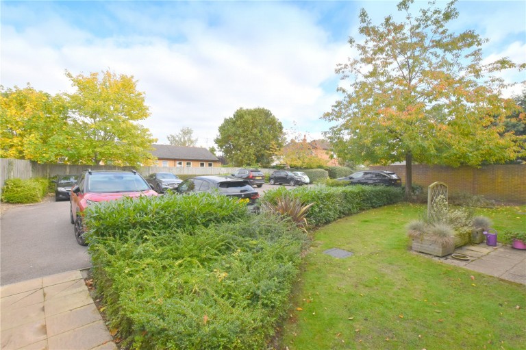 Images for Woodgate Close, Cobham, Surrey