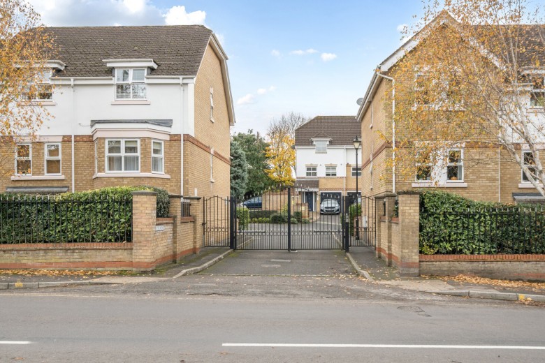 Click the photo for more details of Lyster Mews, Cobham, Surrey