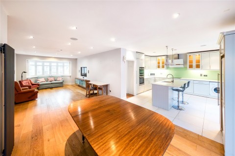 Click the photo for more details of Stoke d'Abernon, Cobham, Surrey