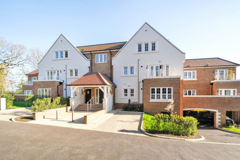 Click the photo for more details of Merrileas Drive, Oxshott, Surrey