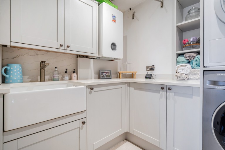Images for Matthew Arnold Close, Cobham, Surrey