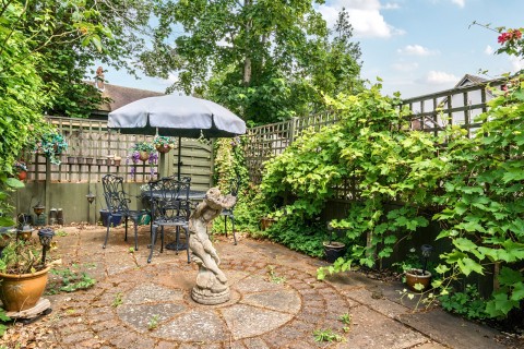 Click the photo for more details of Longboyds, Cobham, Surrey