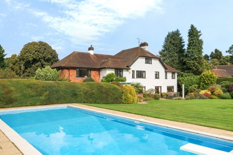Click the photo for more details of Guildford Road, Effingham, Surrey