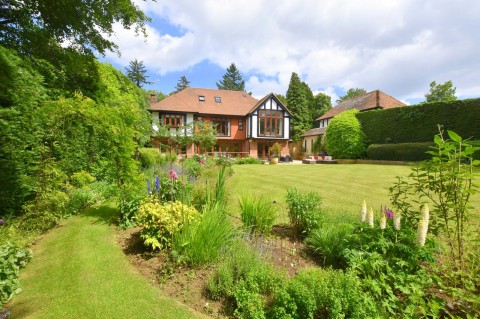 Click the photo for more details of The Warren, East Horsley, Surrey