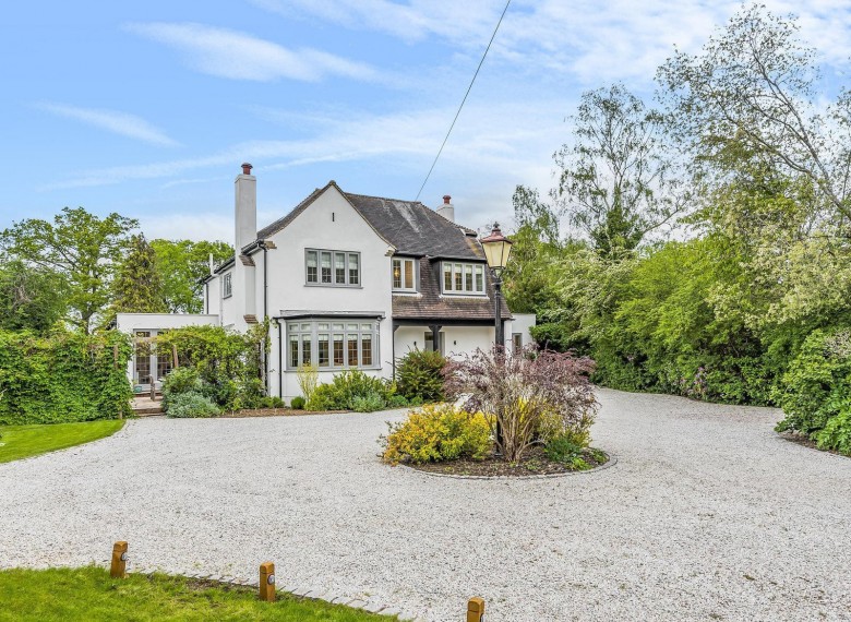 Click the photo for more details of Lower Farm Road, Effingham, KT24