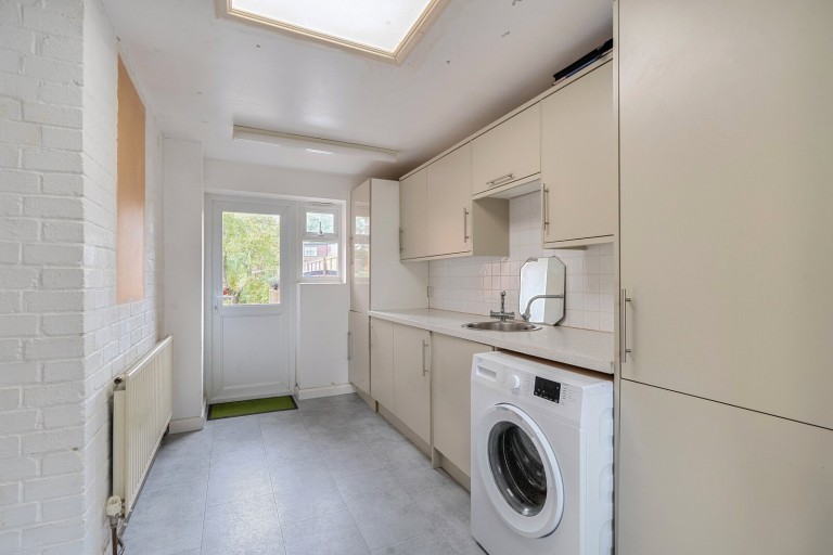 Images for Nightingale Crescent, West Horsley, Surrey