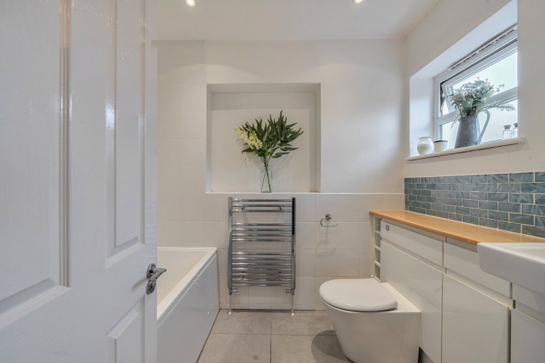 Images for Nightingale Crescent, West Horsley, Surrey