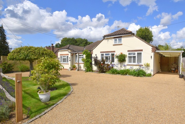 Click the photo for more details of Green Lane, Ockham, GU23