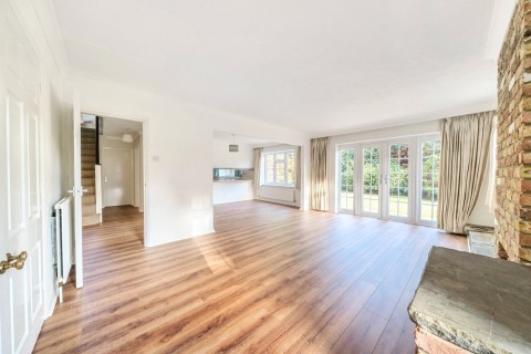Click the photo for more details of The Ridings, East Horsley, KT24