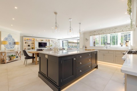 Click the photo for more details of The Warren, East Horsley, KT24