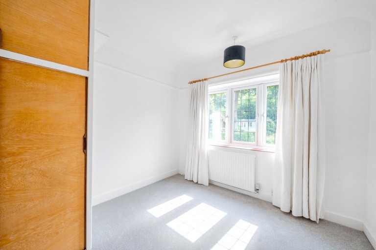 Images for Jefferies Road, West Horsley, Surrey