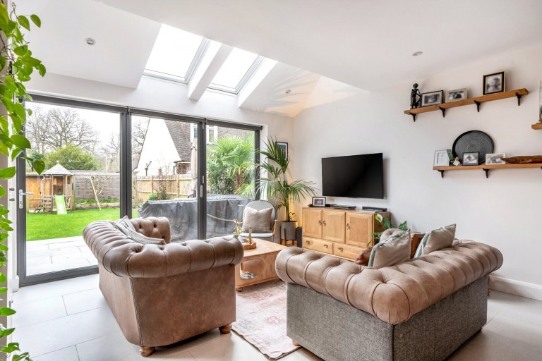 Images for Surrey Gardens, Effingham Junction, Surrey