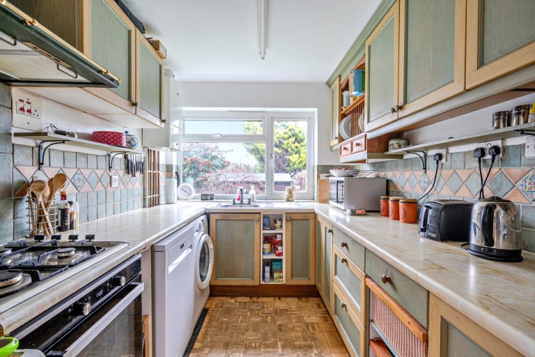 Images for Burnt Common Close, Ripley, Surrey