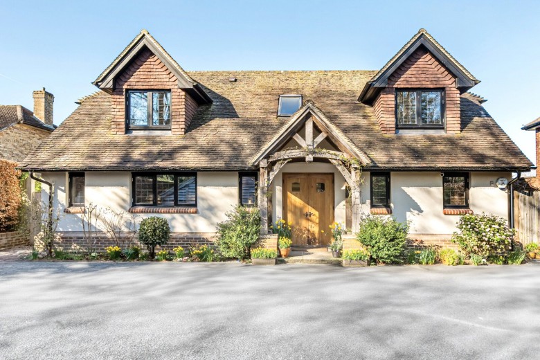 Click the photo for more details of Chalk Lane, East Horsley, KT24