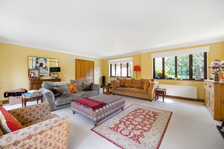 Images for Heathview, East Horsley