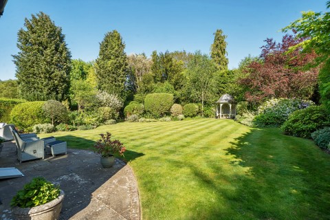 Click the photo for more details of Chalk Lane, East Horsley, Surrey