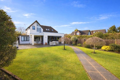 Click the photo for more details of Surrey Gardens, Effingham Junction, Surrey