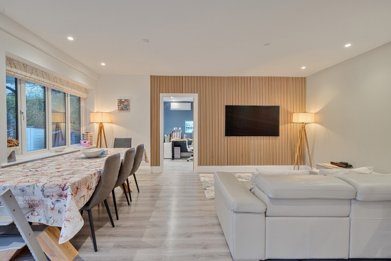 Images for Surrey Gardens, Effingham Junction, Surrey