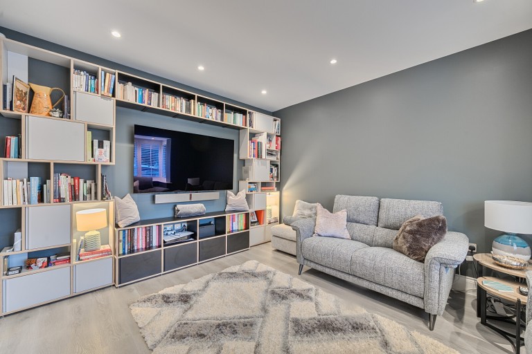 Images for Surrey Gardens, Effingham Junction, Surrey