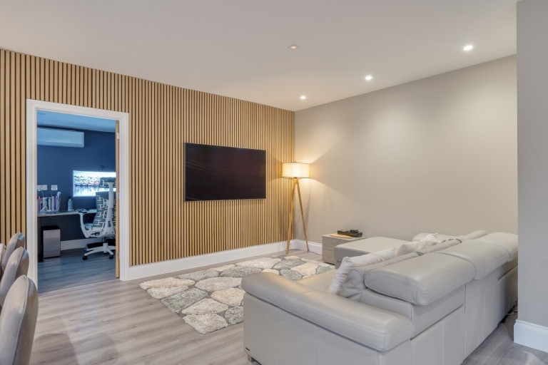 Images for Surrey Gardens, Effingham Junction, Surrey