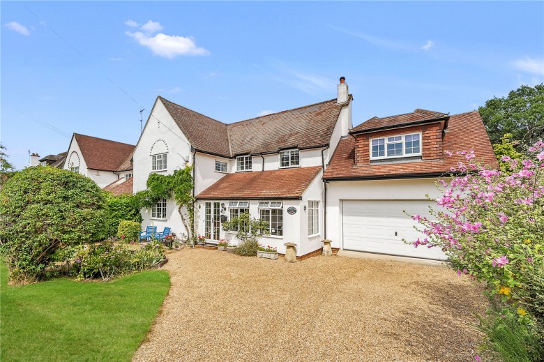 Click the photo for more details of Edwin Road, West Horsley, Surrey