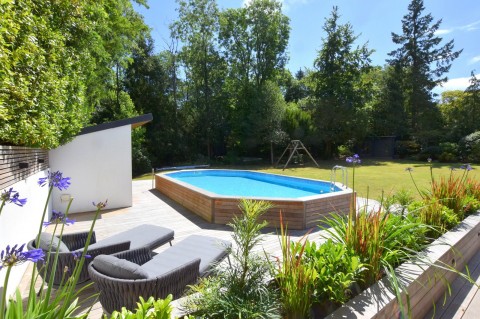 Click the photo for more details of The Highlands, East Horsley, Surrey