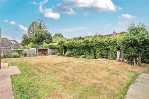 Click the photo for more details of Howard Close, West Horsley, Surrey